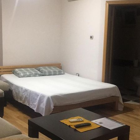 Apartman Snow White ノヴィ・サド エクステリア 写真